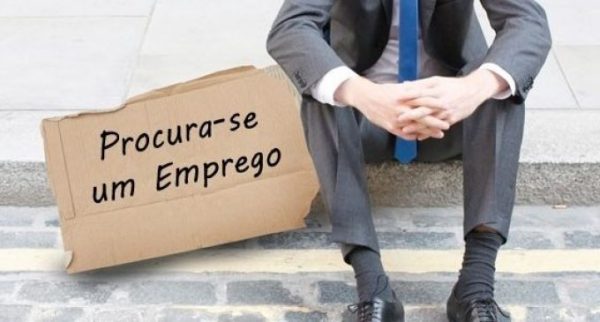 Desemprego fica em 12% e atinge 12,6 milhões de brasileiros