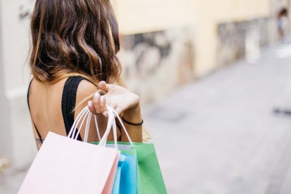 Confiança do consumidor impulsiona compras no fim do ano